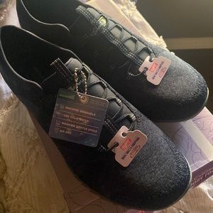 Navy blue Skechers size 11 women’s
